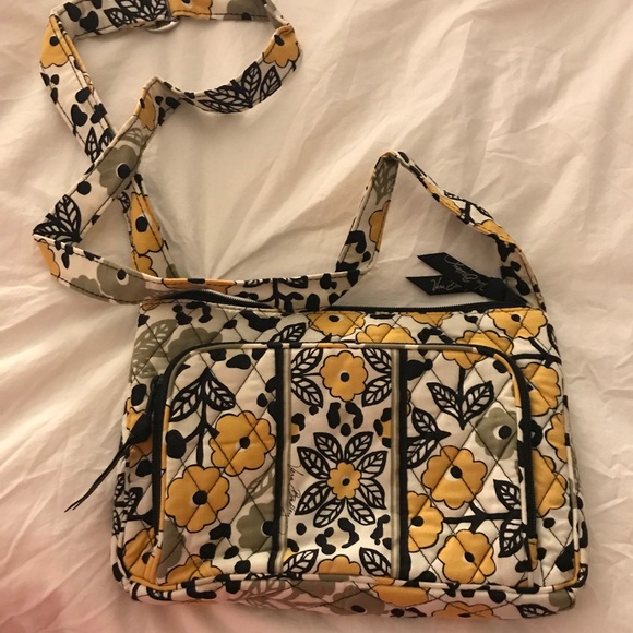 Vera Bradley Handbags - Vera Bradley Crossbody